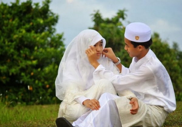 Disarankan Menikah Saat Usia Siap Dibuahi